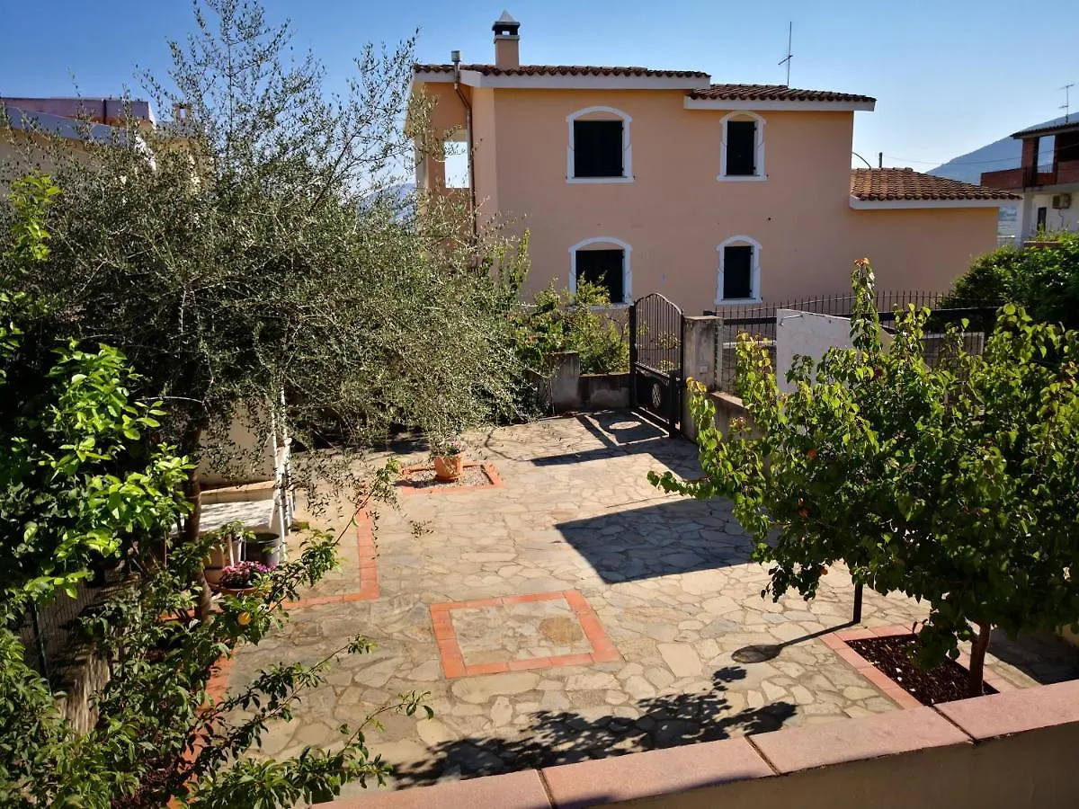 Casa Il Giardino Βίλα Orosei Ιταλία