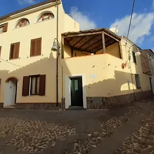 Séjour chez l'habitant Casa Ombrina, Orosei